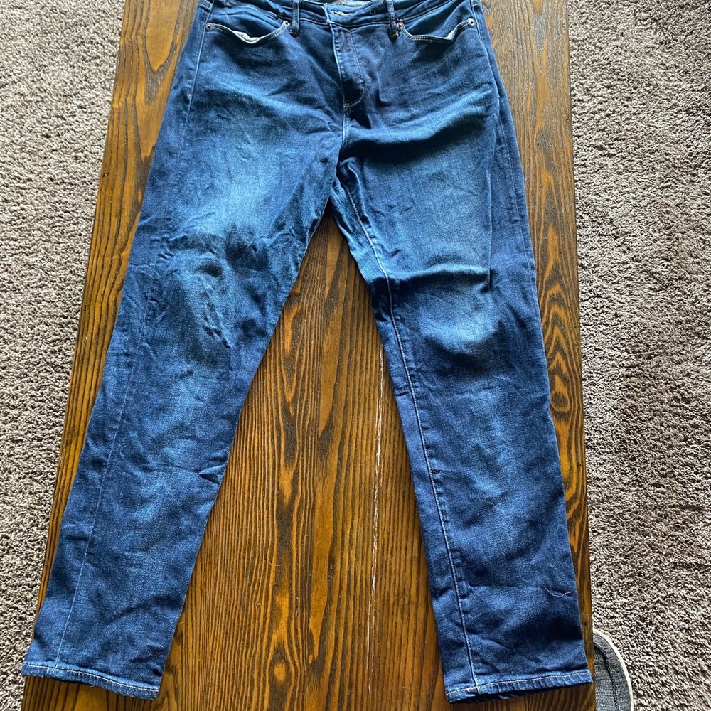 Lucky Brand Blue Jeans (item #101)